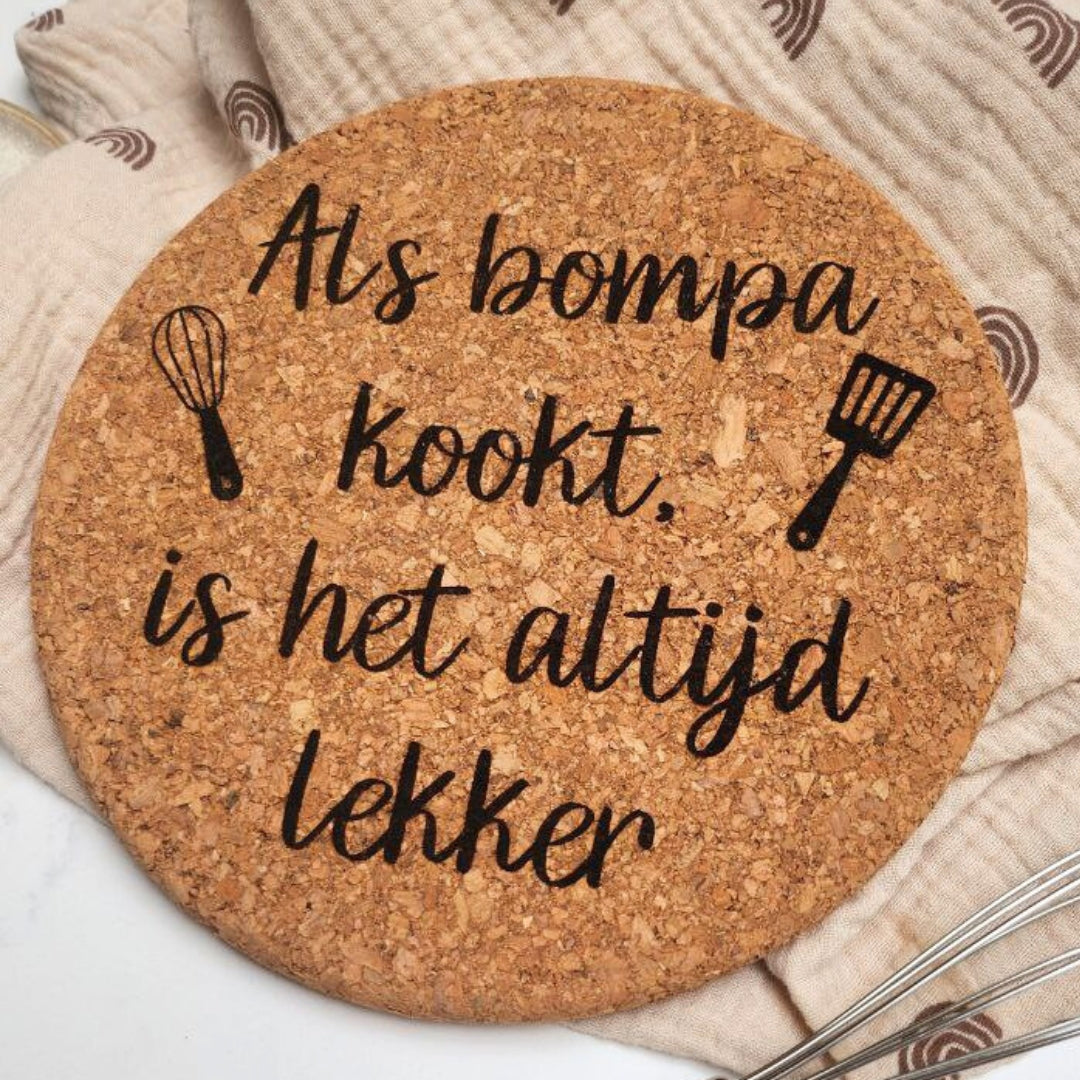 Panonderzetter - Als bompa kookt, is het altijd lekker