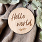 Houten geboortebord 'Hello world' - 2 groottes